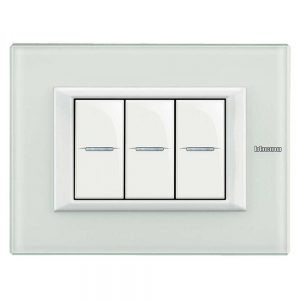 Mặt che kính trắng Axolute HA4803VBB
