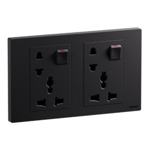 Ổ cắm đa năng năm chấu có công tắc 16A Galion Up GA32107MB
